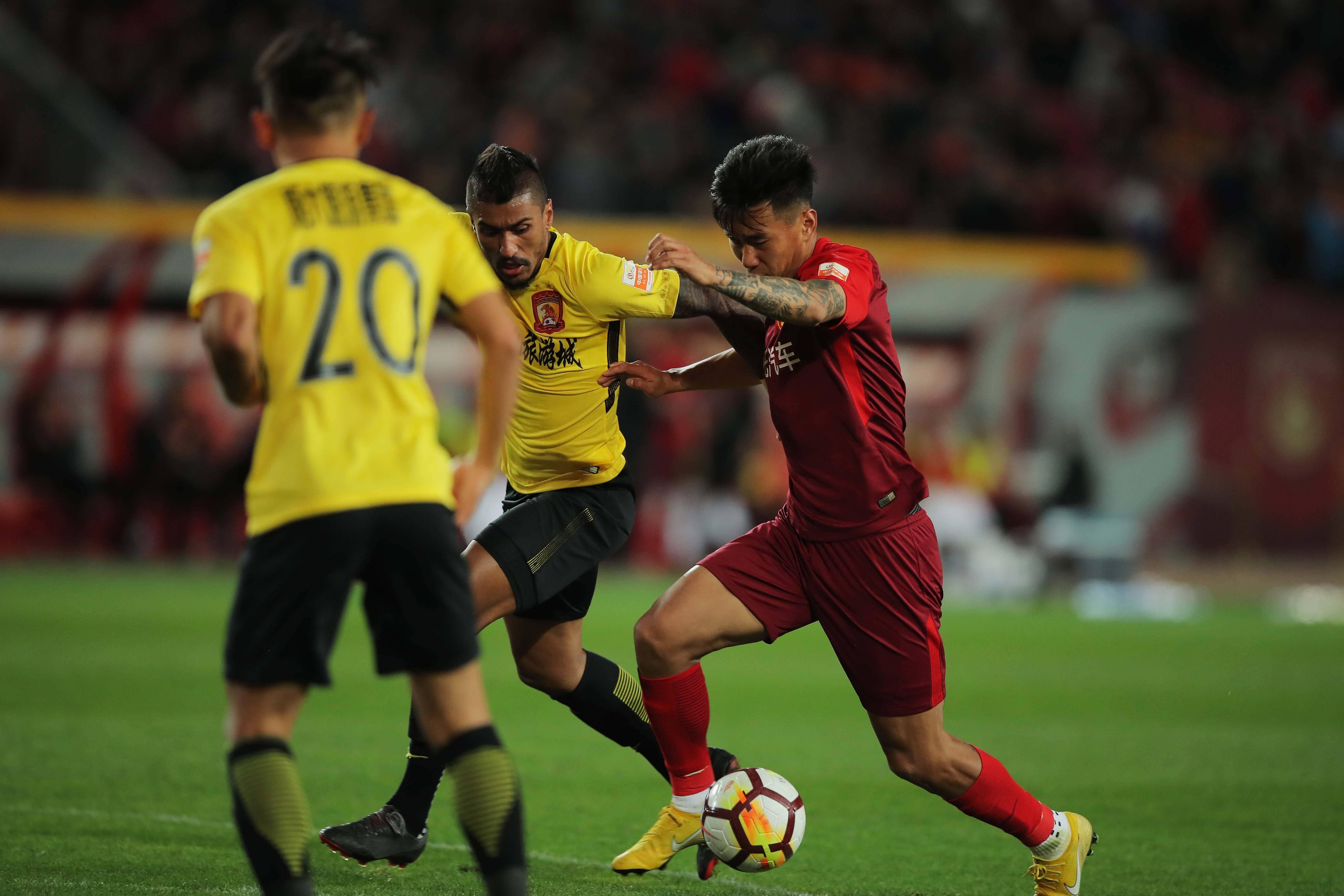 九游娱乐APP-冲刺阶段突围战来临，斯图加特围绕中超豪取连胜，赛场秩序良好，临场指挥获称赞的简单介绍